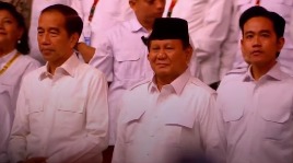HUT Gerindra ke-17: Prabowo, Jokowi, dan Gibran Tampil Kompak di Sentul